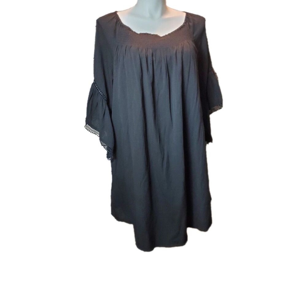 Just Found Black Tunic Size 1X NWT